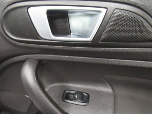 Used 2017 Ford Fiesta ST FWD image 17
