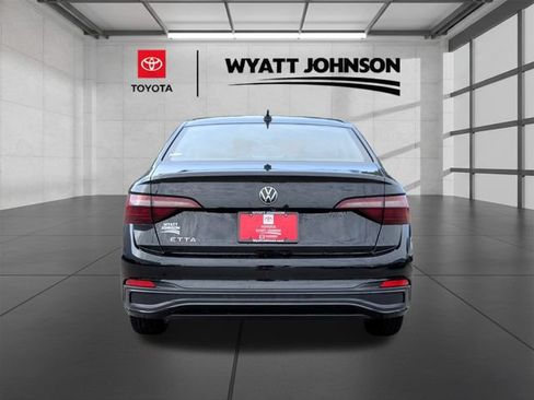 Used 2024 Volkswagen Jetta S FWD image 5