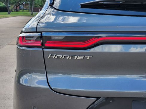 Certified 2024 Dodge Hornet R/T Plus w/ Tech Pack Plus w/o Parking AWD/4WD image 15