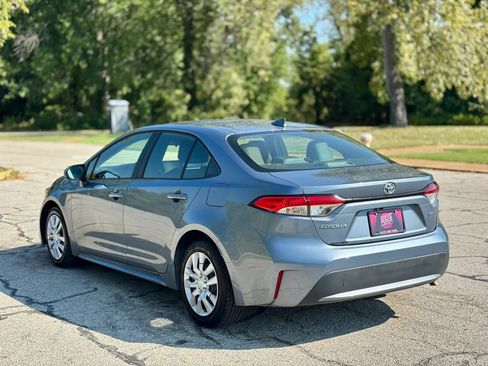 Used 2022 Toyota Corolla LE FWD image 10