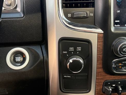 Used 2018 RAM 2500 Laramie w/ Snow Chief Group AWD/4WD image 22