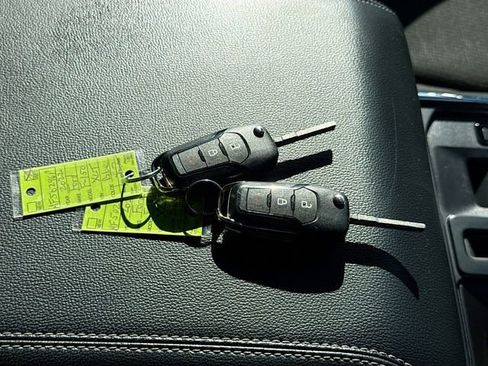 Certified 2022 Ford F150 XLT w/ Equipment Group 301A Mid image 33