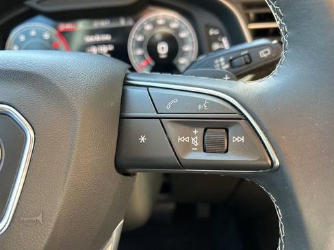 Used 2025 Audi Q7 3.0T Premium Plus image 17