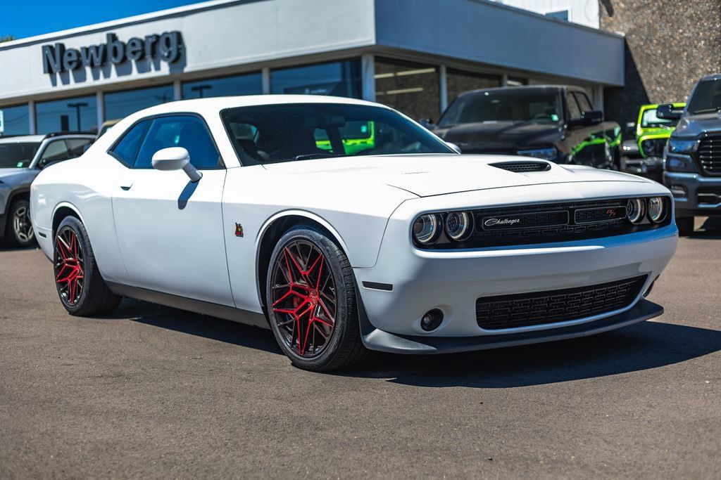 Used 2021 Dodge Challenger R/T Scat Pack RWD image 5