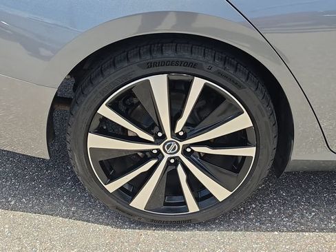 Used 2019 Nissan Altima 2.5 SR FWD image 5