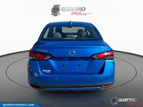 Used 2021 Nissan Versa SV image 4