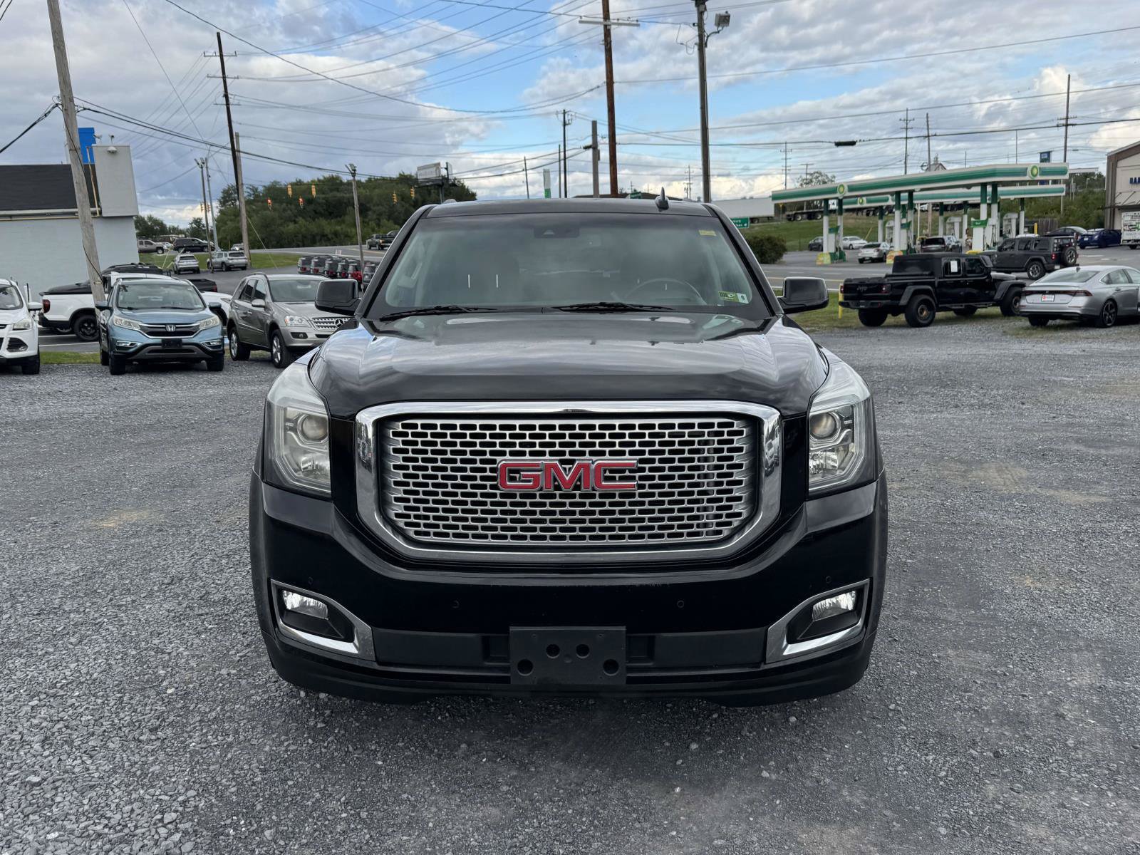 Used 2016 GMC Yukon Denali w/ Open Road Package AWD/4WD image 29