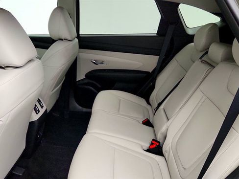 Used 2025 Hyundai Tucson SEL FWD image 21