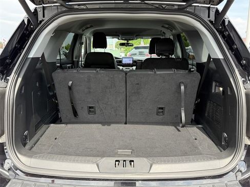 Certified 2023 Ford Explorer XLT w/ Equipment Group 202A image 27