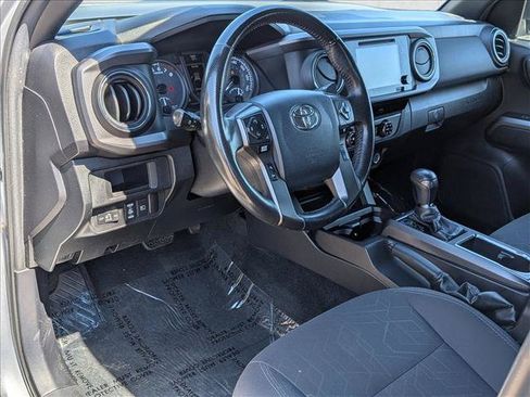 Used 2018 Toyota Tacoma TRD Sport RWD image 10