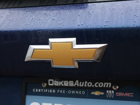 Used 2024 Chevrolet Trax LS w/ LS Convenience Package image 16