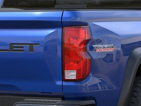 New 2026 Chevrolet Colorado Trail Boss AWD/4WD image 11