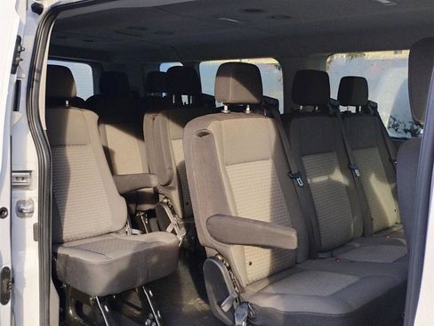 Used 2023 Ford Transit 350 XLT RWD image 5