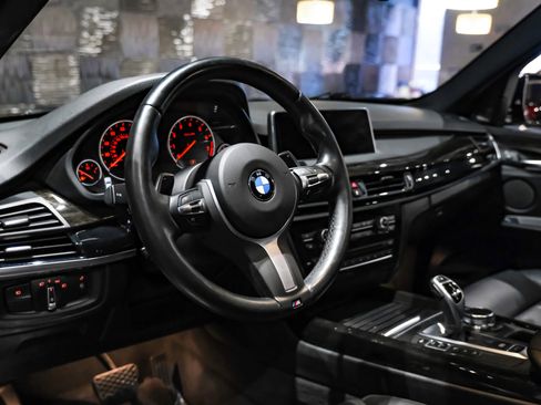 Used 2018 BMW X5 xDrive50i AWD/4WD image 3