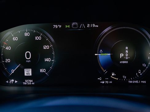 Used 2020 Volvo S90 T8 Inscription image 26