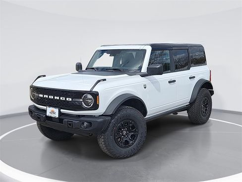 New 2026 Ford Bronco Big Bend w/ Black Diamond Package image 1