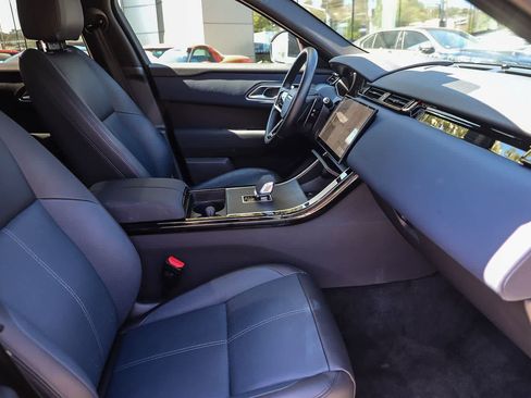 Certified 2025 Land Rover Range Rover Velar Dynamic SE AWD/4WD image 16