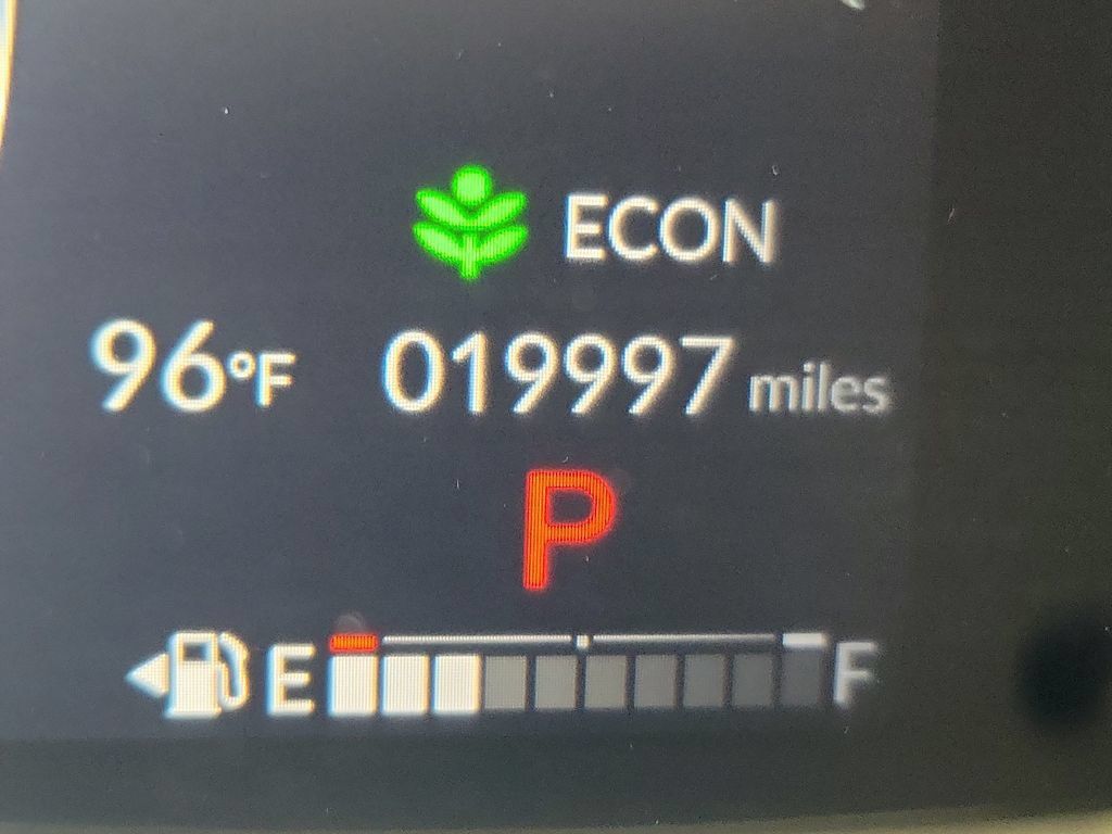 Used 2023 Honda HR-V LX image 25