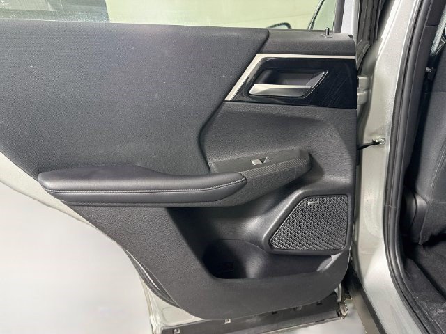 Used 2025 Mitsubishi Outlander ES FWD image 25