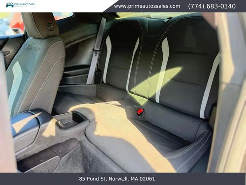 Used 2017 Chevrolet Camaro SS RWD image 11