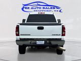 Used 2005 Chevrolet Silverado 2500 LT w/ Heavy-Duty Power Package image 6