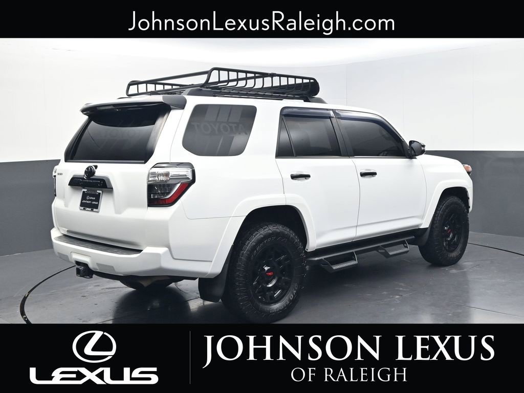 Used 2021 Toyota 4Runner Venture w/ Moonroof Package AWD/4WD image 9