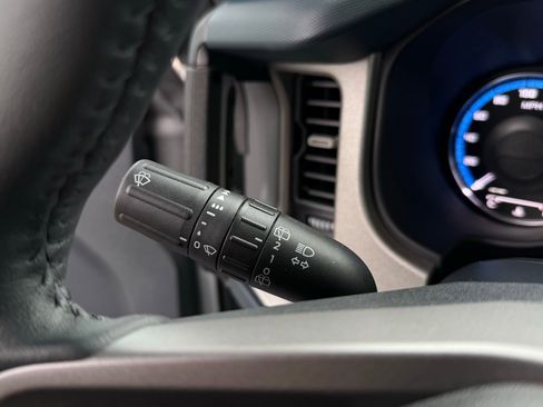 Used 2024 Ford Bronco Outer Banks image 61