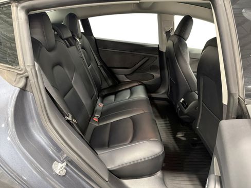 Certified 2022 Tesla Model 3 Long Range AWD/4WD image 11
