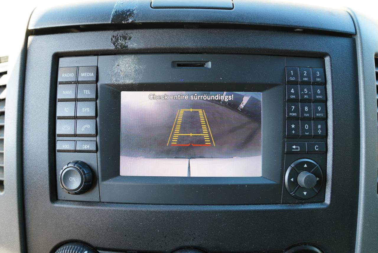 Used 2018 Mercedes-Benz Sprinter 2500 image 17