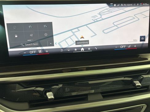 Certified 2025 BMW X7 xDrive40i w/ M Sport Package image 15