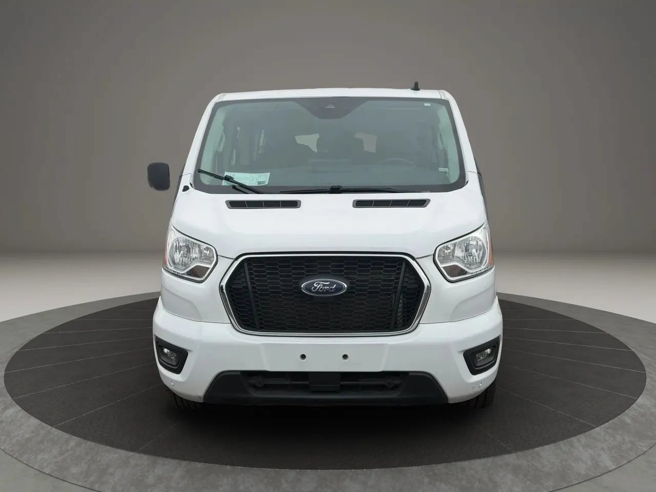Used 2022 Ford Transit 350 XLT RWD image 9