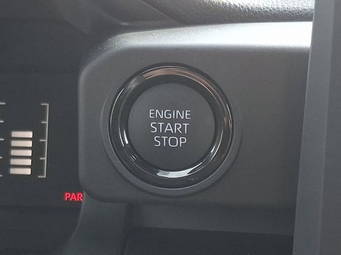 Used 2025 Toyota Tacoma SR5 image 23