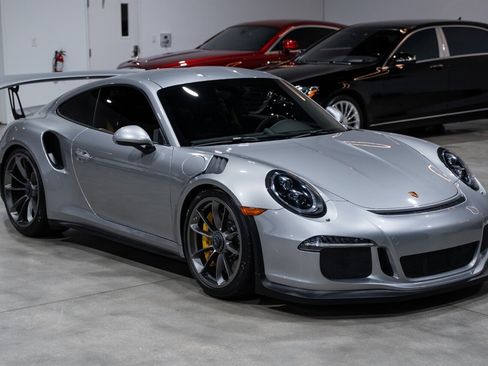 Used 2016 Porsche 911 GT3 RS RWD image 8
