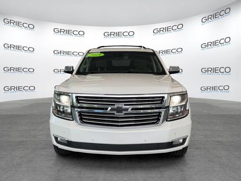 Used 2018 Chevrolet Suburban Premier AWD/4WD image 2