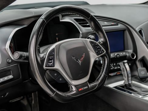 Used 2017 Chevrolet Corvette Z06 image 18