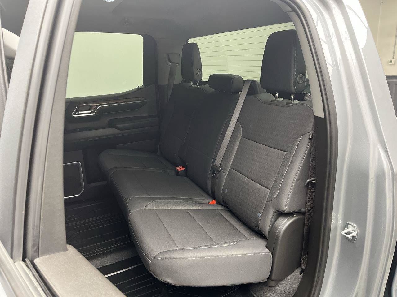Certified 2023 Chevrolet Silverado 1500 LT AWD/4WD image 12