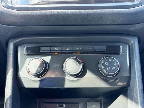 Used 2018 Volkswagen Tiguan S w/ Front Fog Lights Package image 16