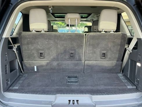 Used 2018 Ford Expedition Limited w/ Equipment Group 302A RWD image 19