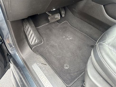 Used 2021 Chevrolet Suburban LT image 36