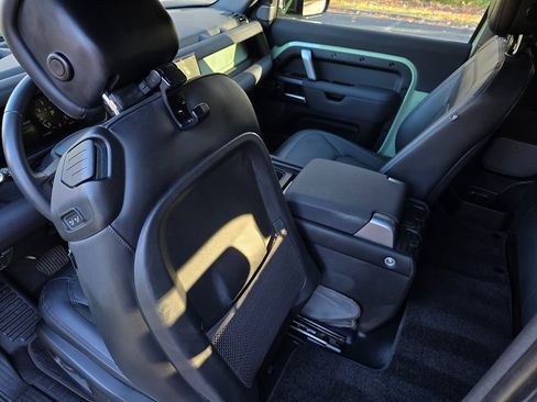 Used 2023 Land Rover Defender 110 75th Limited Edition image 16