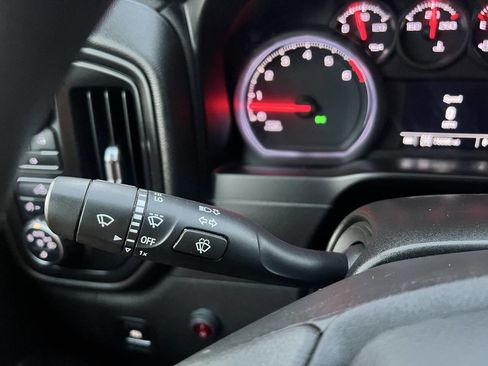 Used 2020 Chevrolet Silverado 2500 Custom w/ Custom Value Package image 23