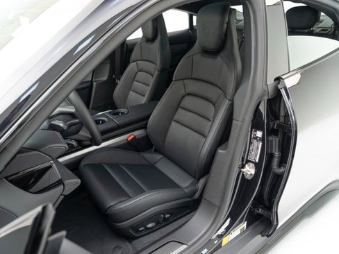 New 2026 Porsche Taycan image 5