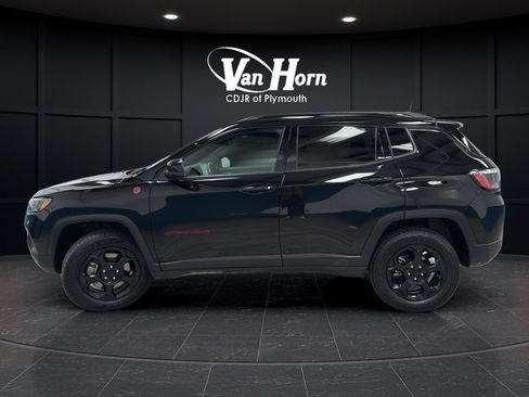Used 2023 Jeep Compass Trailhawk w/ Trailer Tow Group AWD/4WD image 4