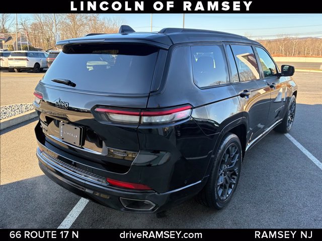 Used 2023 Jeep Grand Cherokee L Summit w/ High Altitude Package AWD/4WD image 13