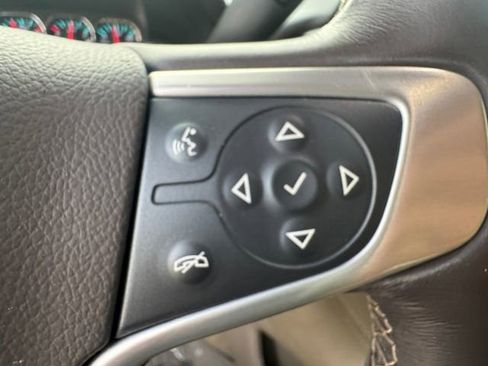 Used 2019 GMC Yukon XL SLT w/ Premium Edition RWD image 8