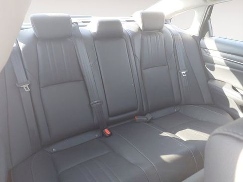 Used 2020 Honda Accord Touring image 13