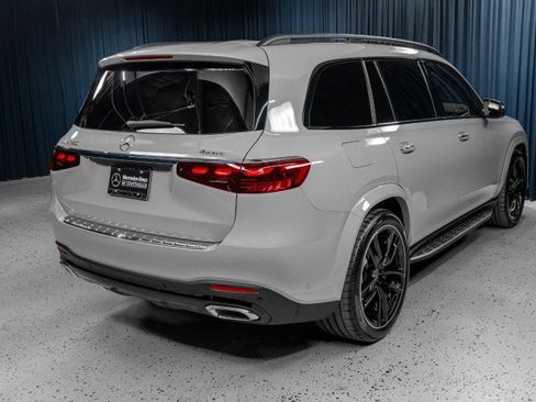New 2026 Mercedes-Benz GLS 580 4MATIC image 5