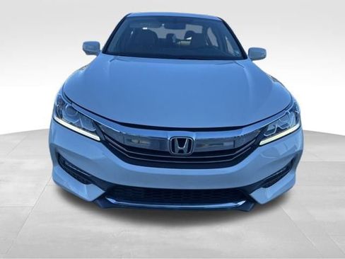 Used 2017 Honda Accord EX-L image 14