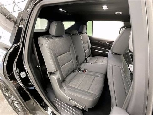 Certified 2024 Chevrolet Traverse LS w/ Midnight/Sport Edition FWD image 18