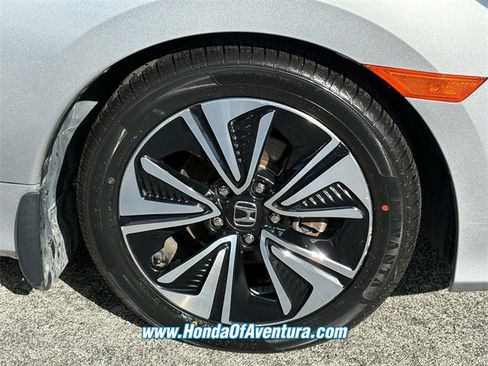 Used 2016 Honda Civic EX-L image 9